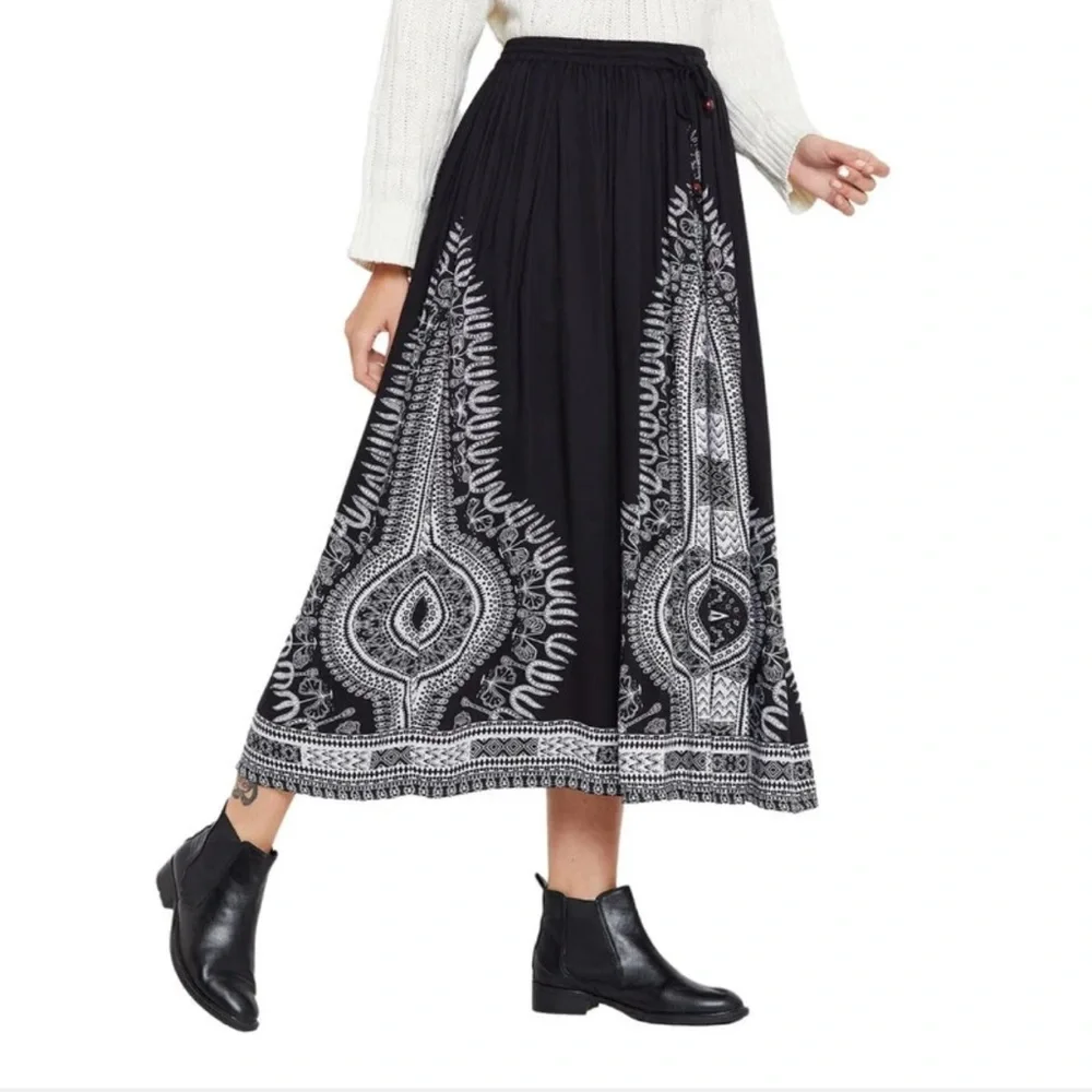 Gypsie Blu Boho A-line Midi Skirt/ size small/ New without tags.
